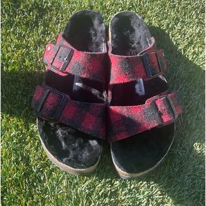 Women’s Birkenstock Arizona Shearling Lined Wool Sandals sz 9
